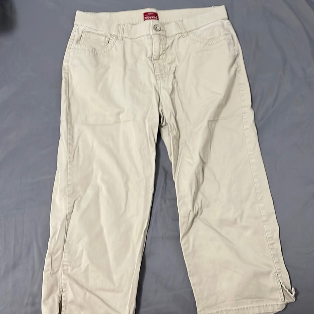 Merona Capris
